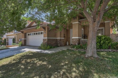 21152 Cross Creek Dr, Santa Clarita, CA 91350-4447