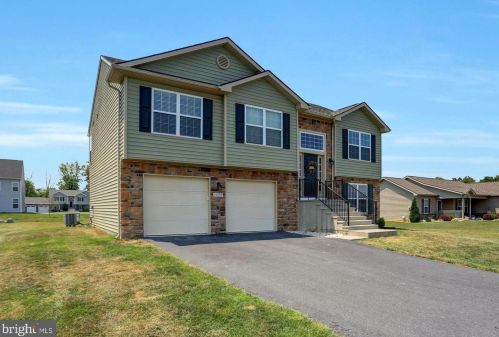 15499 Camden Dr, Upton PA  17225-8695 exterior