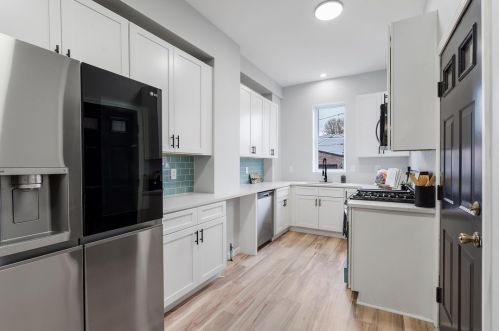 4615 Plummer St, Pittsburgh PA  15201-2927 exterior