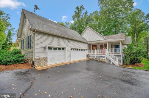 2300 Lakeview Pkwy, Locust Grove, VA 22508-5317