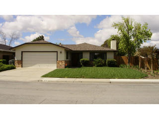 1970 Cerra Vista Dr, Hollister, CA 95023-6218