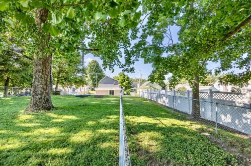 725 Eastern Ave, Bellefontaine OH  43311-2615 exterior