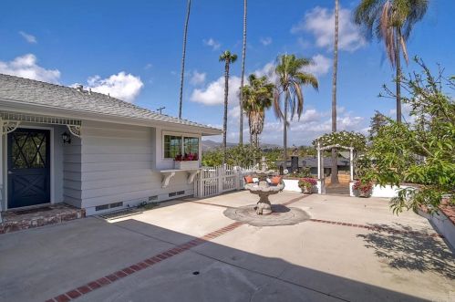 1419 Phillips St, Vista, CA 92083-7120