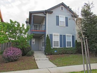 327 Saint Matthews St, Greenfield, CA 93927-5759