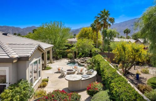 81450 Moonstone Ct, La Quinta CA  92253-8244 exterior