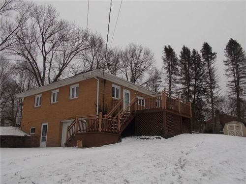 606 Olive St, Seward, PA 15954-3014