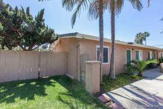 1057 Regal Rd, Encinitas CA  92024-4637 exterior