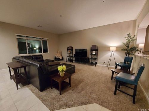 15707 Carparzo Dr, Bakersfield, CA 93314-6715