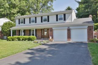 9101 Henry Clay Dr, Louisville, KY 40242-3321