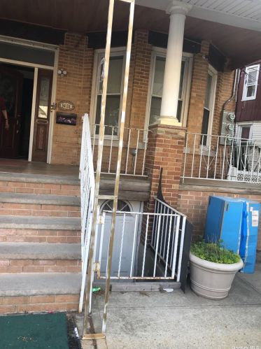 94-24 121st St, Jamaica, NY 11419-3238