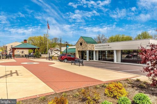 309 Williams Cir, Collegeville PA  19473-2344 exterior