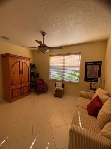 7110 Veneto Dr, Boynton Beach FL  33437-3741 exterior