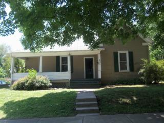 401 Hamilton St, Johnson City TN  37604-6103 exterior