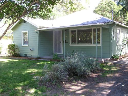 245 Gobbi St, Ukiah, CA 95482-5551