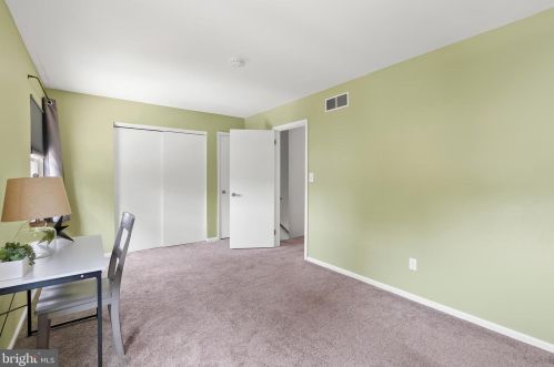 3 Ingrid Ct, Wilmington DE  19808-4062 exterior