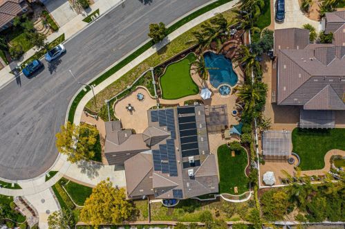 15231 Falcon Crest Ct, San Diego CA 92127-3702 exterior