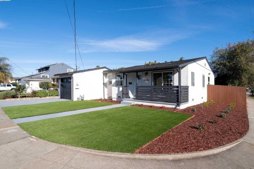 26184 Stanwood Ave, Hayward CA  94544-2736 exterior