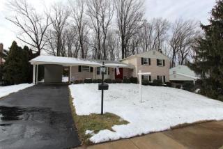 6912 Spur Rd, Springfield, VA 22153-1432