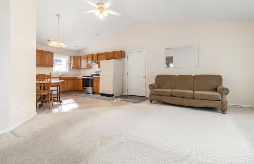 136 Prospect Ave, Bellefontaine OH  43311-1518 exterior
