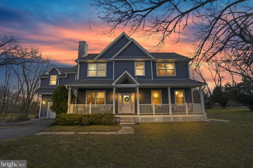 292 Glen Mills Rd, Glen Mills, PA 19342-1742