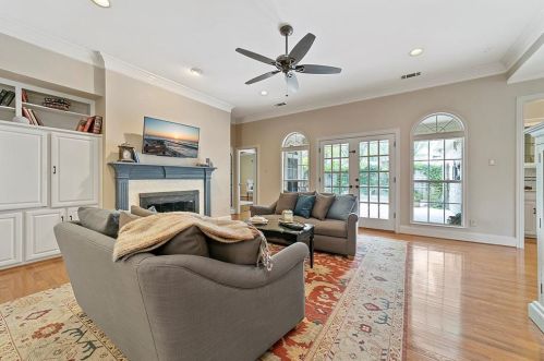 1811 Forest Meadow Ln, Richardson TX  75081-2166 exterior