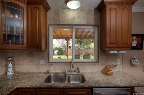 1600 Kernville Ave, Montebello CA  90640-2130 exterior