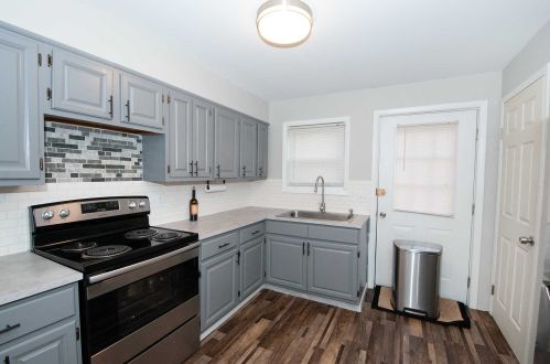 7 Academy St, Fishkill NY 12524-1301 exterior