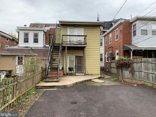 713 Marshall St, Norristown, PA 19401-4129