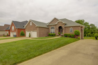 982 Willow Cir, Clarksville, TN 37043-6852
