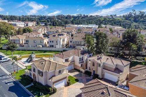 750 Caminito Estrella, Chula Vista, CA 91910-7866