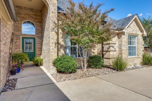 2029 Country Brook Dr, Weatherford, TX 76087-3816