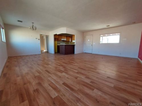 1892 Hualapai Dr, Bullhead City AZ  86442-5435 exterior