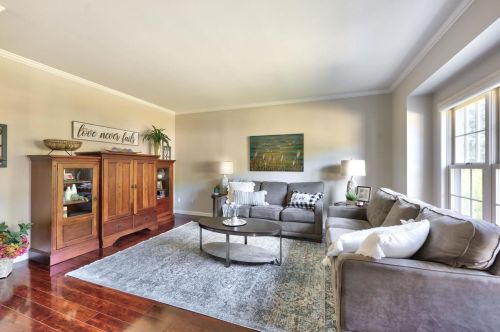 2809 Pine Ridge Rd, Oshkosh, WI 54904-8481