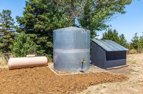 8255 Settlers Pl, Lake Nacimiento CA  93446-8364 exterior