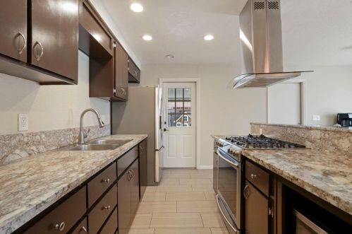 6148 San Juan Ct, Riverbank CA  95367-2742 exterior