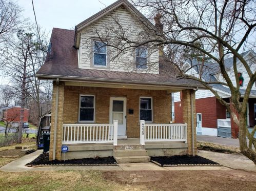 6225 Bona Vista Pl, Cincinnati, OH 45213-1305