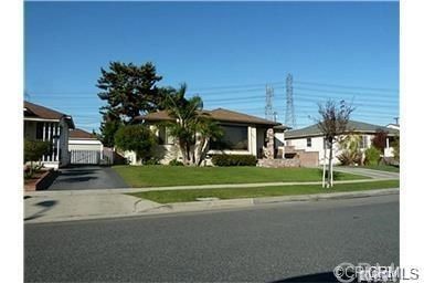 6091 Chesteroark Dr, Lakewood, CA 90713-2017