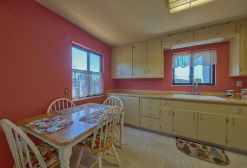 1237 Flores St, Seaside CA  93955-5516 exterior