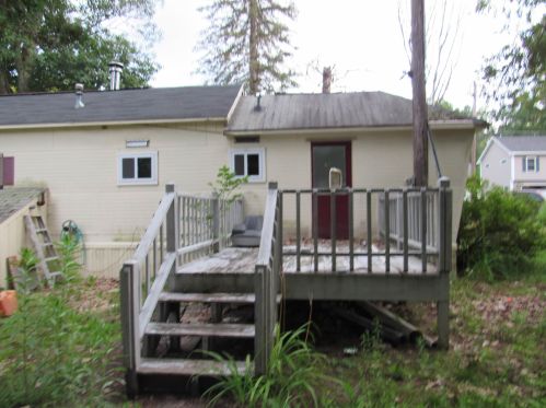 2 Summer St, Salem NH  03079-2552 exterior