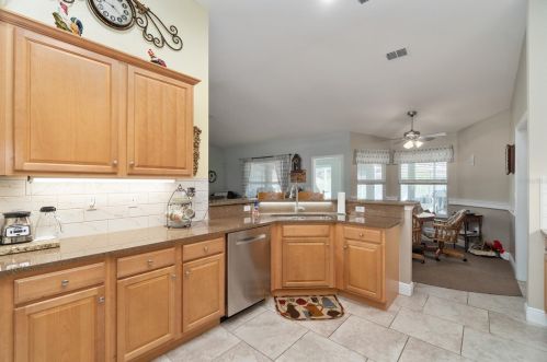 3967 99th St, Belleview FL  34420-7817 exterior