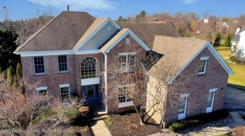 31 Marthas Dr, East Freehold, NJ 07728-8224