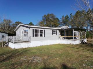 9612 Quiet Creek Rd, Milton, FL 32570-9317
