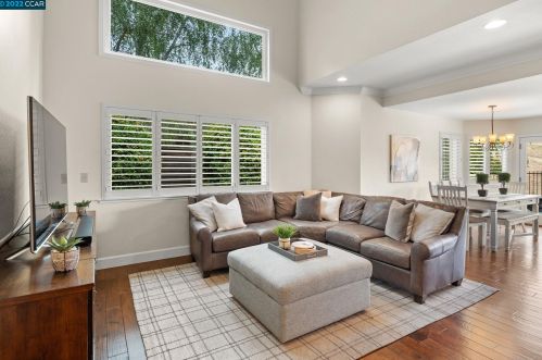 1194 Canyon Side Ave, San Ramon CA 94582-4556 exterior