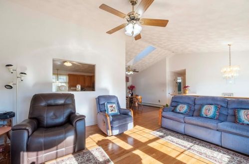 4 Morning Way, Cumberland RI  02864-6549 exterior