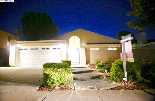 4560 Delores Dr, Union City, CA 94587-4836
