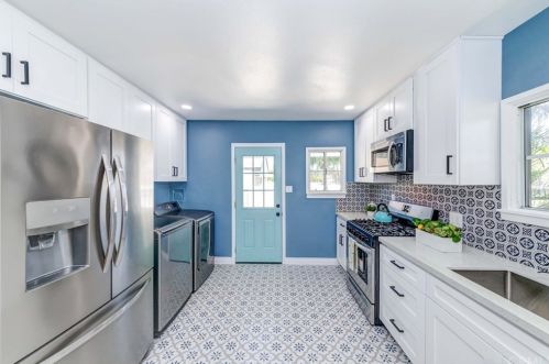 10307 Park St, Bellflower CA  90706-6028 exterior