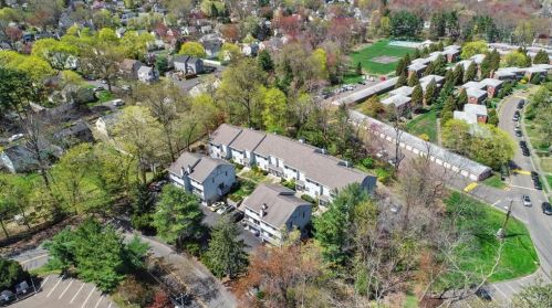 1 Wolfpit Ave, Norwalk CT  06851-4248 exterior