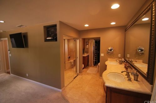 19381 Mesa Dr, Orange CA 92861-2313 exterior