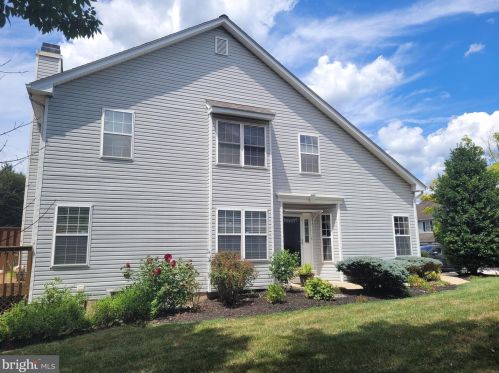 2025 Greenes Way Cir, Collegeville, PA 19426-3154