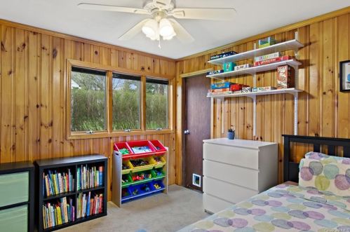 5 Eastward Pl, Elmsford NY  10523-2005 exterior